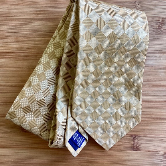 Paul Fredrick Gold Geometric Neck Tie Italian Silk made In USA Career Office - Picture 4 of 10